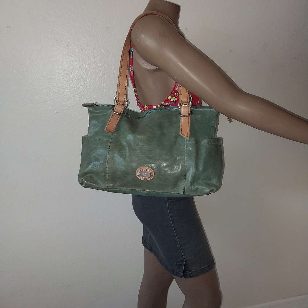FOSSIL OLIVE GREEN LEATHER BAG# 4652. EUC